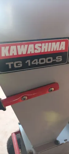 Triturador de galhos Kawashima