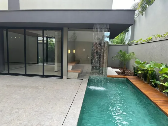 Casa à venda no Condomínio Cyrela Buritis em Uberlândia