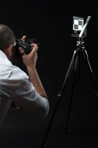 Microajuste de foco DSLR Canon e Nikon - Datacolor Spyder Lenscal