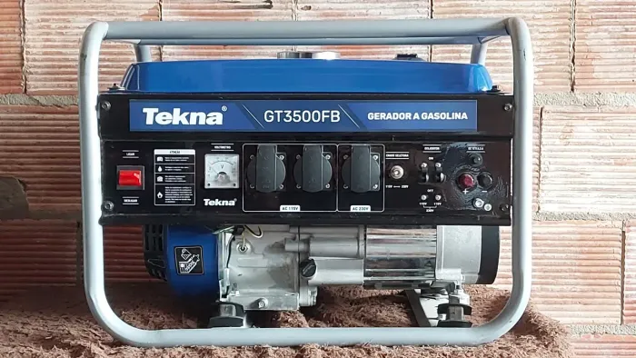 Vendo esse Gerador Tekna de 3500Kva, novo.