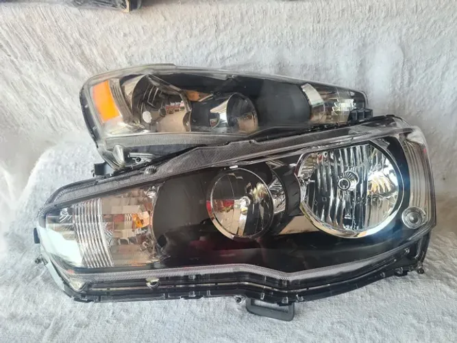 Par farol Lancer máscara negra 11/19 s/ xenon
