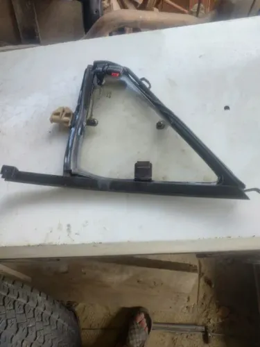 Quebra Vento Dianteiro Direito Vw Gol Quadrado 1983 A 1986