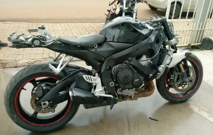 Sucata de moto para retirada de peças Suzuki Gsx-r 750 Srad750 08 / 09