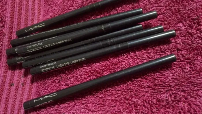 Maquiagem Mac - pó compacto, delineador, blush