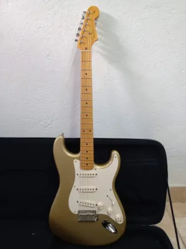 FENDER Classic Player 50´s com semi casa