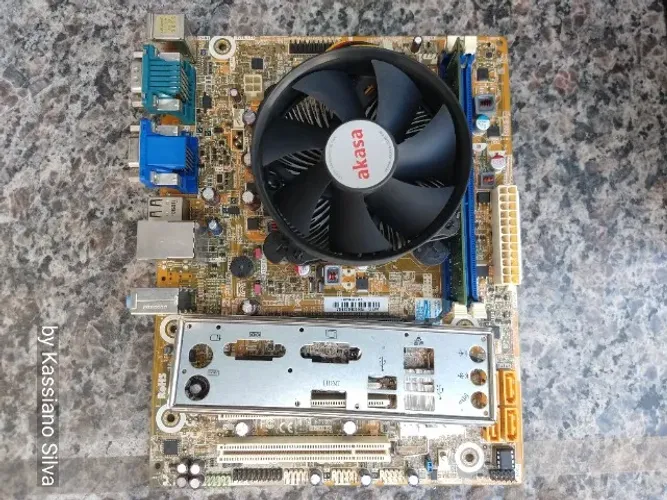 kit Dualcore3.0Ghz intel, Pcware ipmh61r2, 8gb-ddr3, cooler e espelho testados