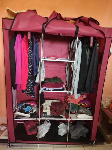 Guarda-Roupa Portátil - Prático e Funcional