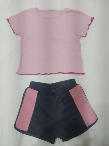 Conjunto Infantil - Camiseta e Shorts - tamanho 6 anos