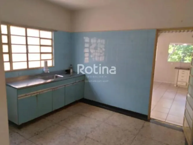 Casa à venda, 4 quartos, Nossa Senhora Aparecida - Uberlândia/MG - Rotina Imobiliária