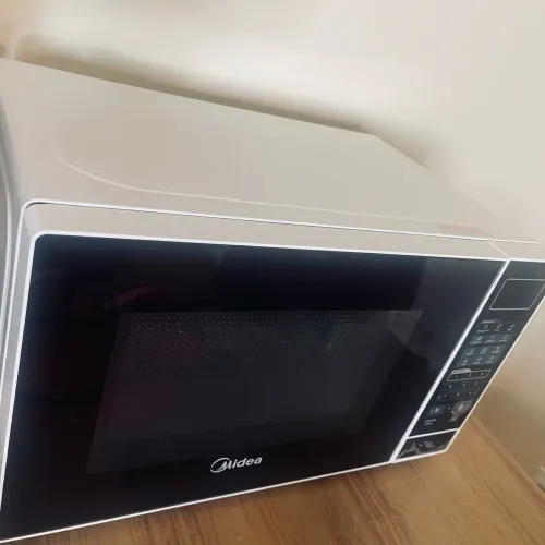 Micro-ondas Midea 20L - Semi Novo, Perfeito Estado