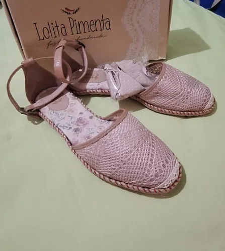Sandália/ sapatilha de couro