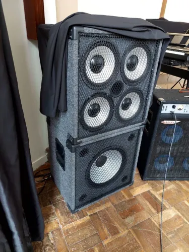 Caixas de baixo 4x10 e 1x15