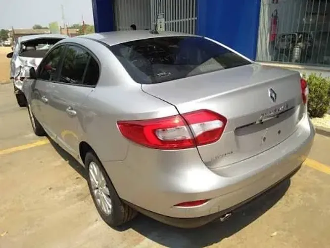 sucata Renault fluence somente retirada de peças 