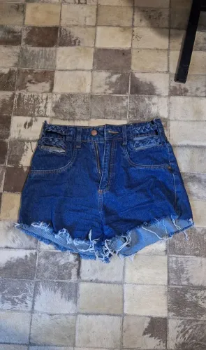 Short jeans