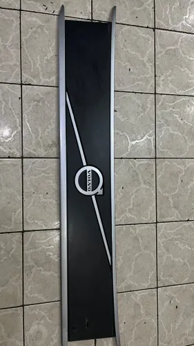 Grade frontal volvo fh