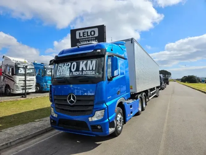 Mb New Actros 2548 6x2Ano 24 com RETARDER 0KM + Baú Nostra 30 plts 15.40 x 2.90 livre 2025