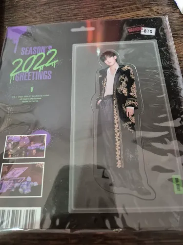 BTS - Season's Greetings 2022 - V Standee