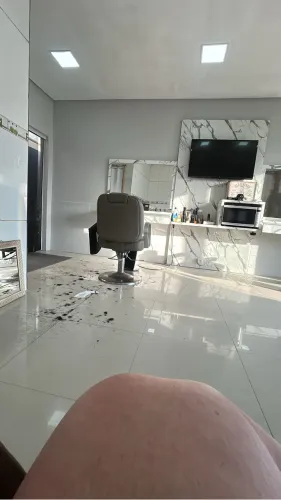 Vaga de barbeiro BIGUAÇU