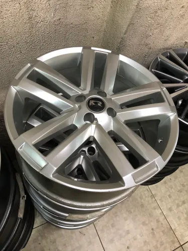 Jogo de rodas aro 18 amarok 4x100 por 3990$ as 4 novas até 12x