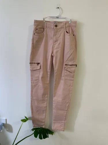 Calça jeans rosa pull and bear