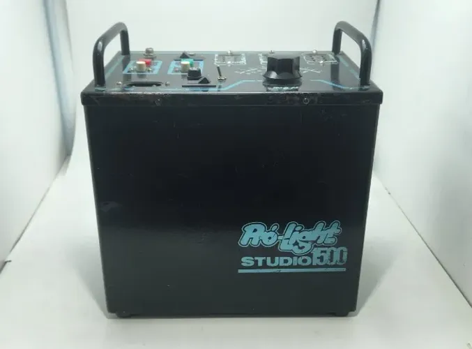 Pro Light 1500 Studio - Gerador + 2 Tochas (1 funcional + 1 para reparo)