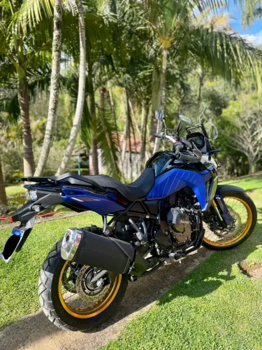 Suzuki VStrom 800 DE 
