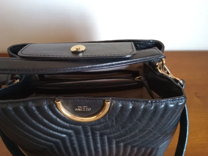 Bolsa Arezzo Couro Preta Média Nova
