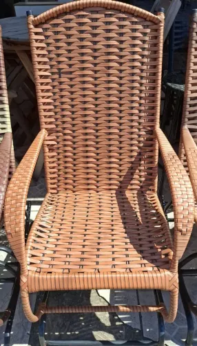 Cadeira de balanço para área externa