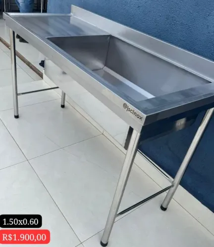 Pia cuba Grande e funda em aço inoxidável 1.50x0.60.