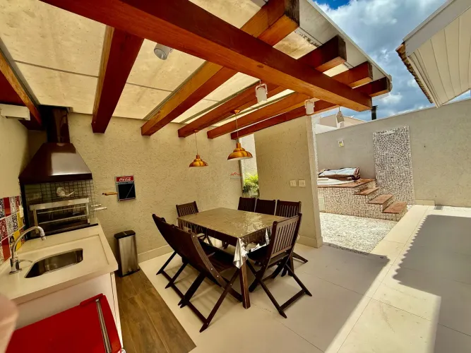 Casa a venda em Condomínio Fechado Reservatto, Engordadouro em Jundiaí SP.