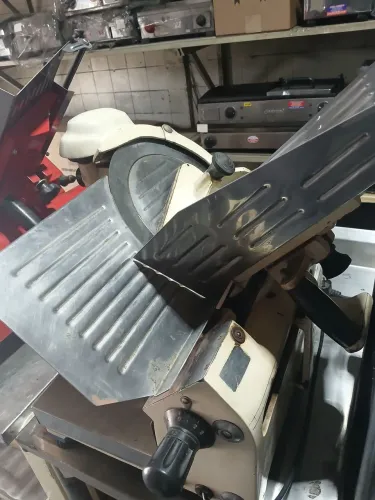 Cortador de frios filizola e moedor de carne