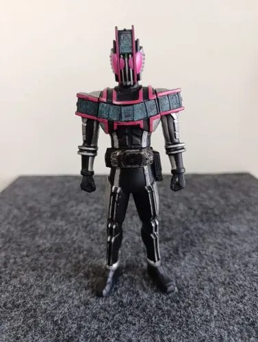 Kamen Rider Decade complete form Tsukasa Kadoya Bandai (2002)