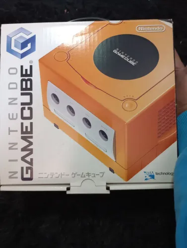 Nintendo GameCube Laranja - Console Clássico!