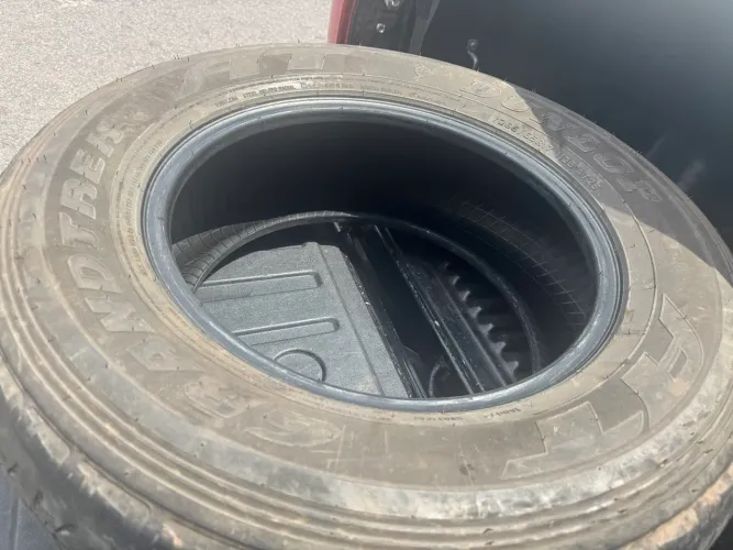 JOGO DE PNEUS DUNLOP AT GRANDTREH 265/65R17 usados