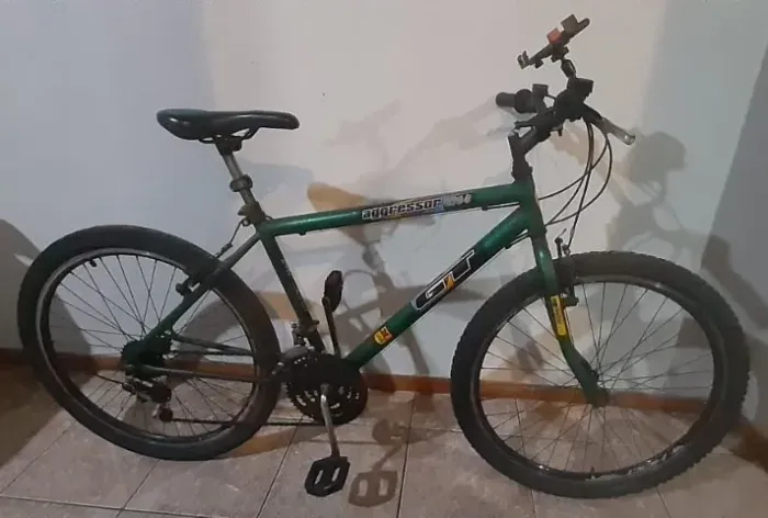 BICICLETA GT ARO 21 TODA REVISADA