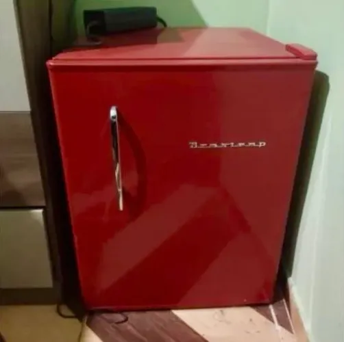 Frigobar Brastemp Retrô (aceito cartão) sem os pés !!! Não aceito trocas !