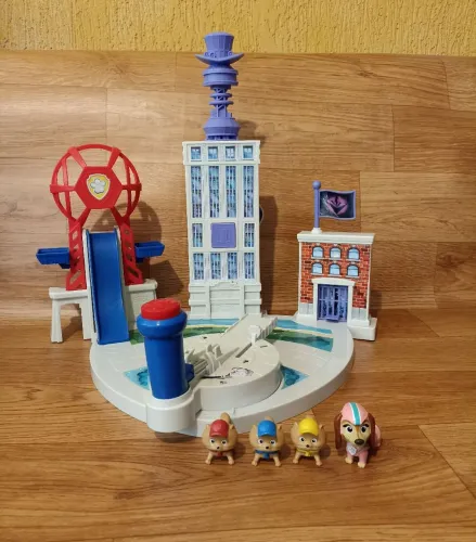 Playset Liberty e Patrulheiros Patrulha Canina Liberty Patrulha Canina 
