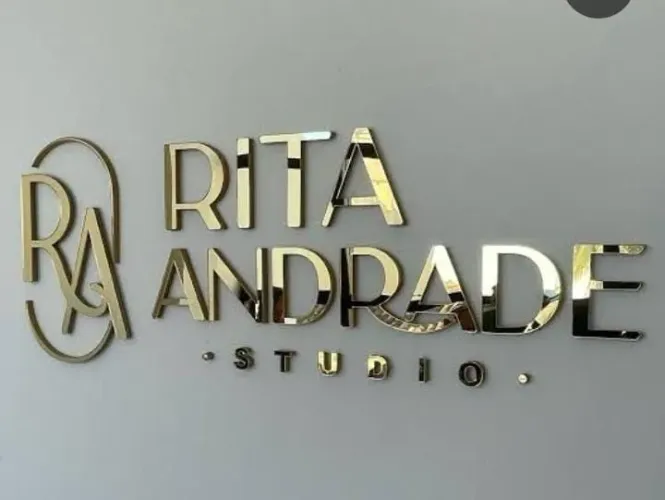 Letras em, acrílico, PVC expandido e acm