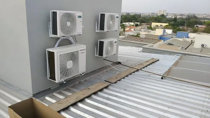 INSTALAÇÃO HIGIENIZAÇÃO DE AR CONDICIONADOS