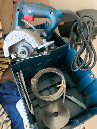 Vendo serra mármore Bosch nova nunca usada