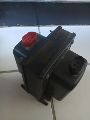 Transformador energia bivolt preto