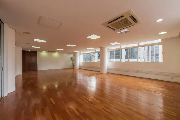 Sala/Conjunto para venda com 210 metros quadrados em Bela Vista - São Paulo - SP