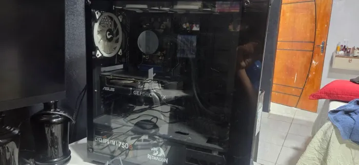 PC Gamer Ryzen 7 9700X RTX 4060 32GB DDR5 SSD NVMe