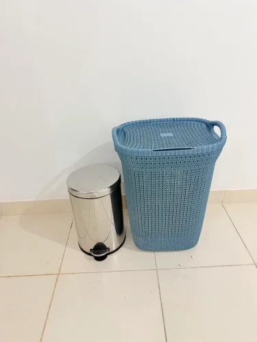 Cesta de roupa + lixeira em inox