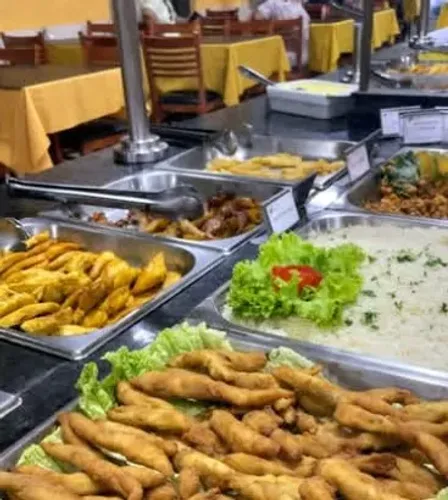 2 VAGAS COZINHEIRO E SALADEIRO LAURO DE FREITAS 