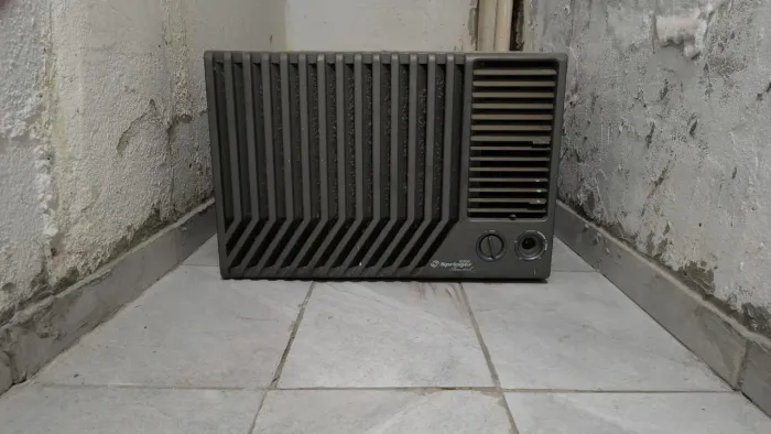 ? Ar-condicionado Springer 10.500 BTUs - R$500 (valor negociável)
