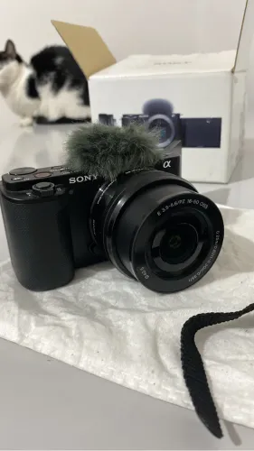 Câmera SONY ZV E10