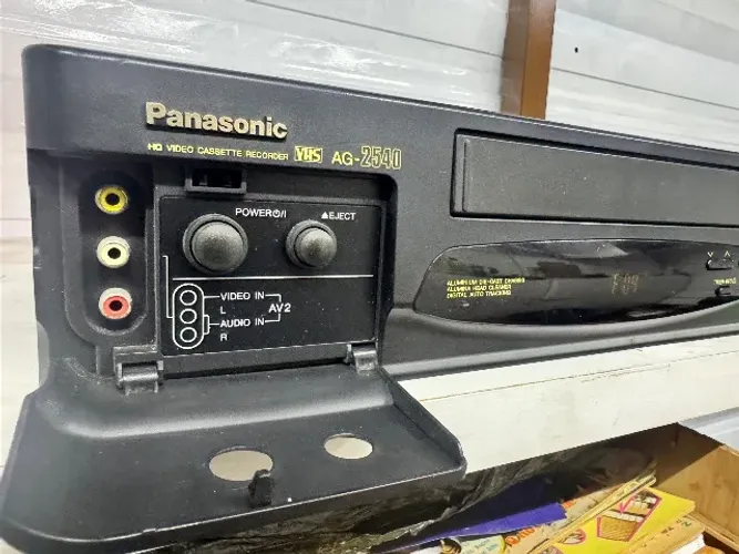 Videocassete panasonic AG 2540 com defeito não está ligando