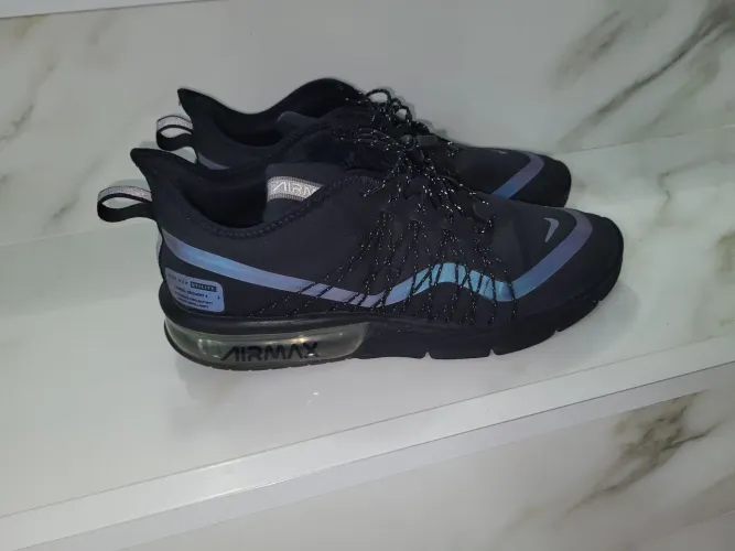 Vendo tênis Nike AIRMAX!