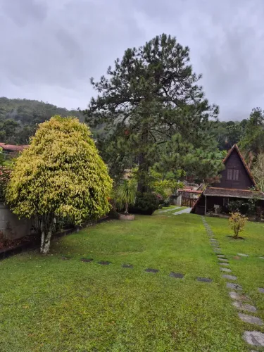 Casa para venda tem 114 metros quadrados com 2 quartos em Albuquerque - Teresópolis - Rio